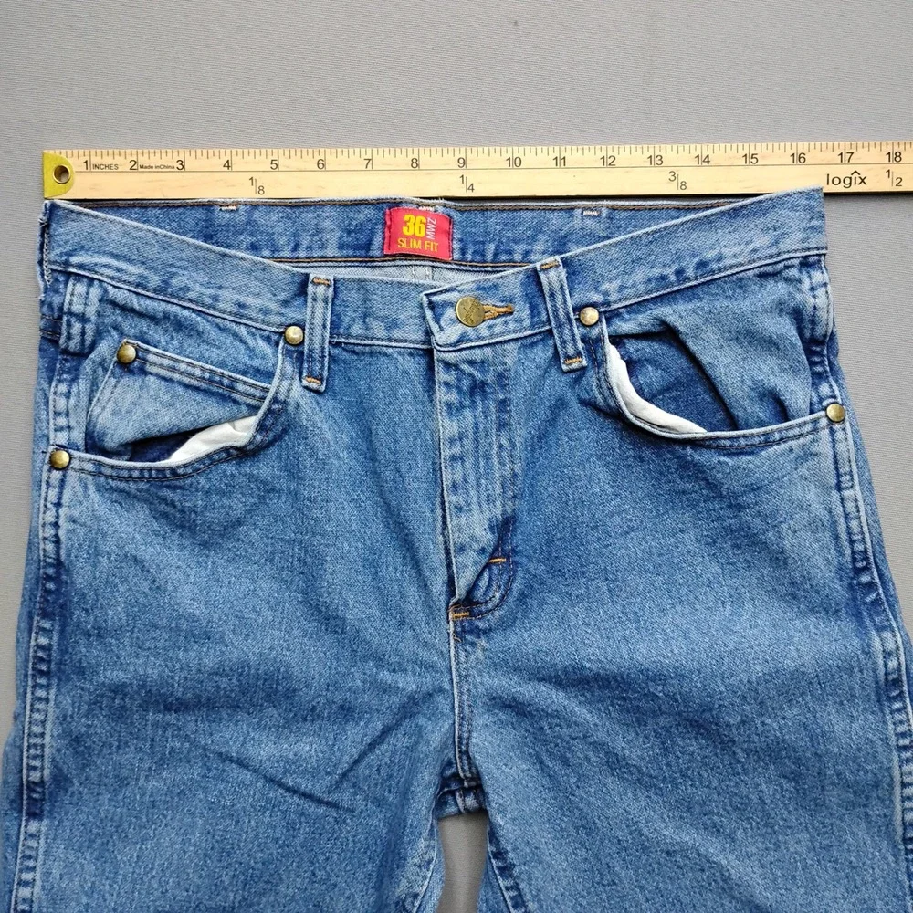 Wrangler 36MWZ Slim Fit Cowboy Cut Jeans Mens 32x32 Medium Wash Blue Denim